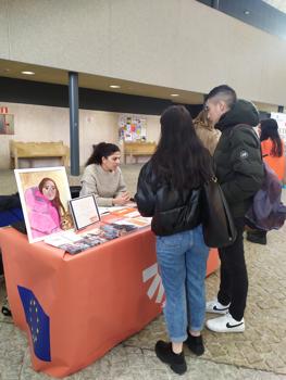 FSG Segovia participa en la Feria de Entidades y Voluntariado en el Campus Mara Zambrano